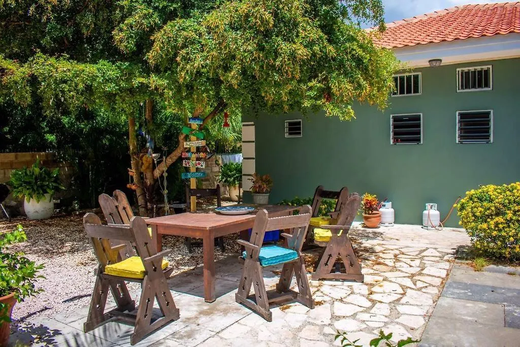 Cozy Apartment Willemstad